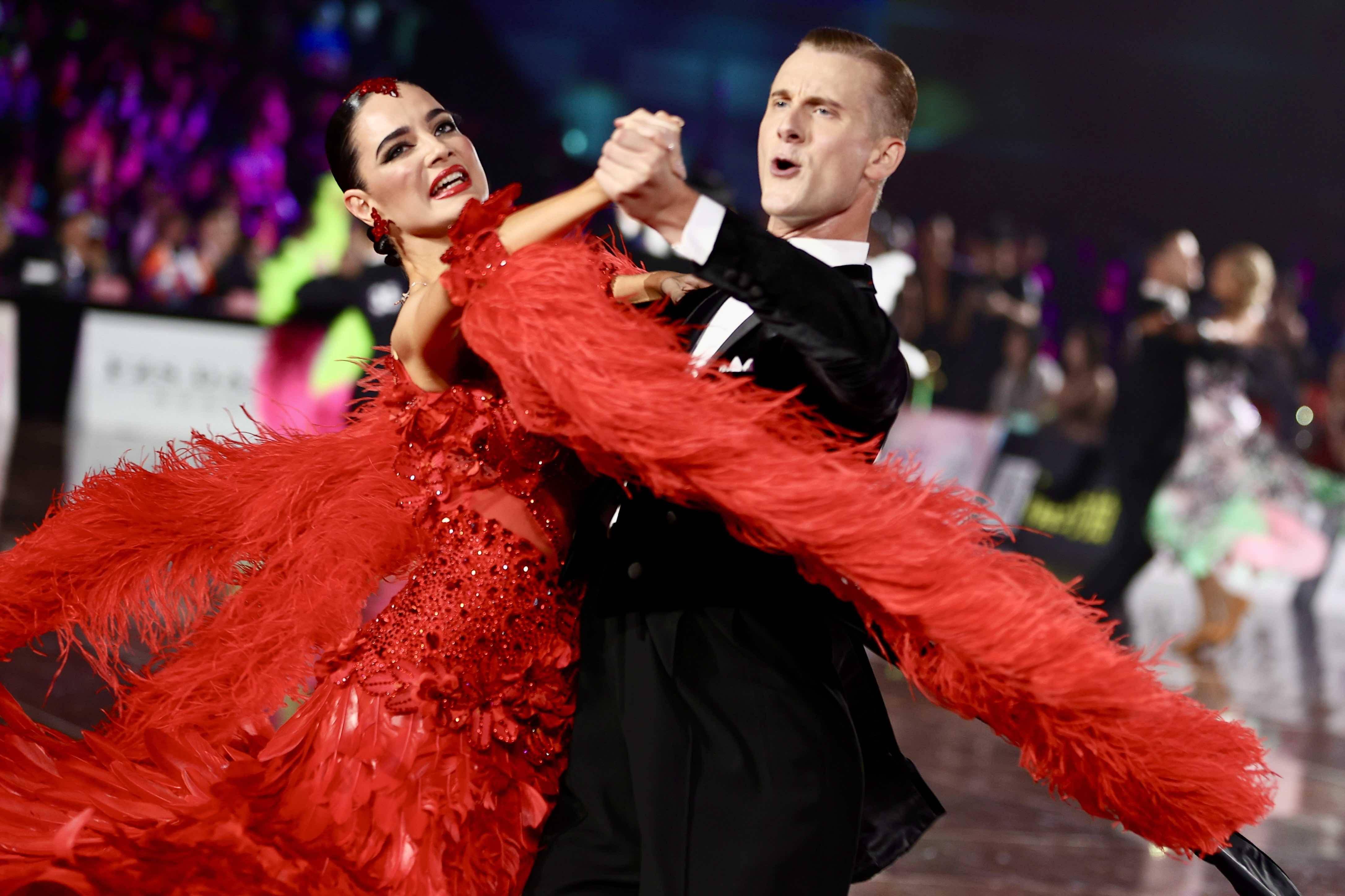 乐鱼体育官网下载-国际运动舞蹈大赛，身体与音乐的完美融合