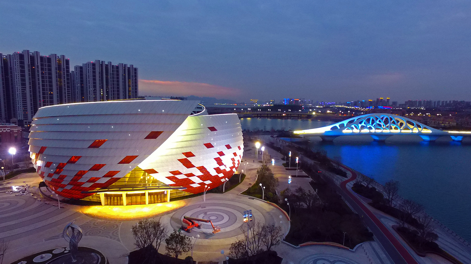 乐鱼体育官网下载-包含特色足球文化产业园在全国多地落地，打造城市新名片的词条