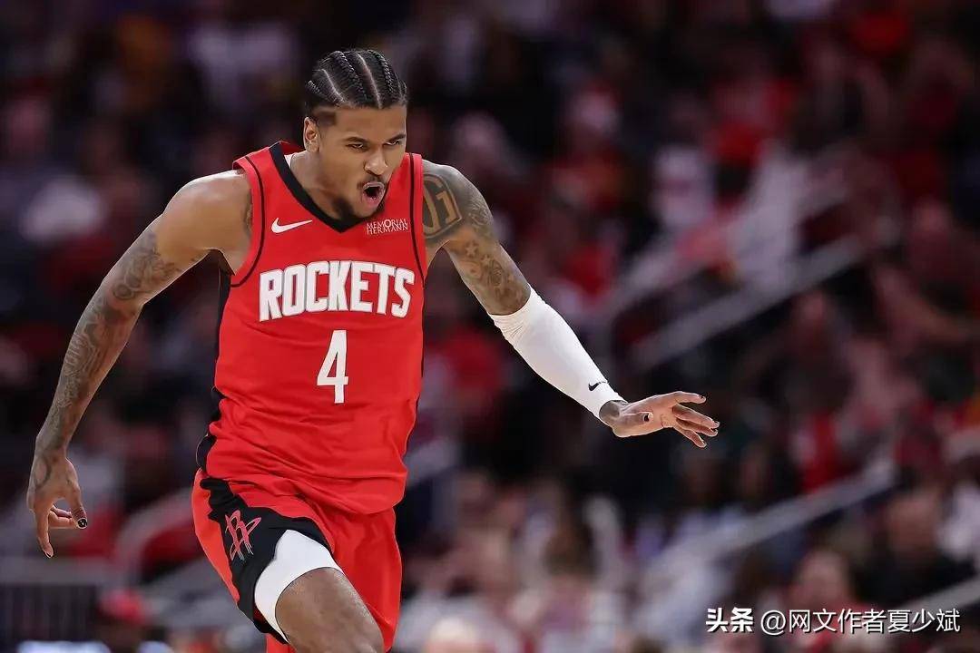 乐鱼体育入口-李明火力全开！砍下31分成为场上核心！