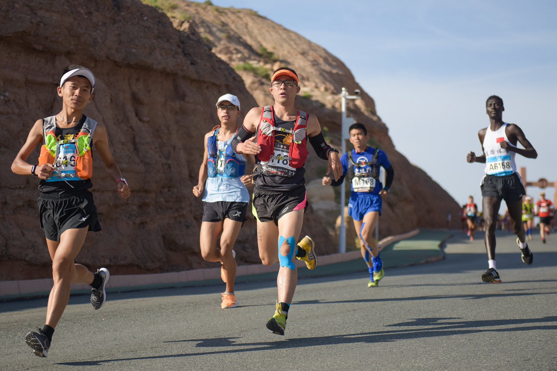 乐鱼体育-包含全国山地马拉松挑战赛,越野跑者激情无限的词条