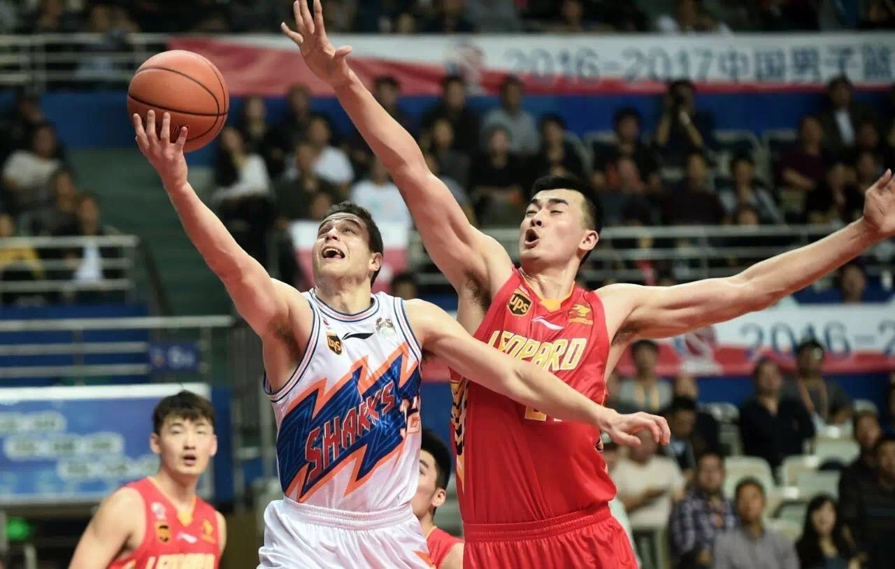 乐鱼体育官方-包含京沪激战【112-108】：北京队凭借王强关键三分险胜上海队！的词条