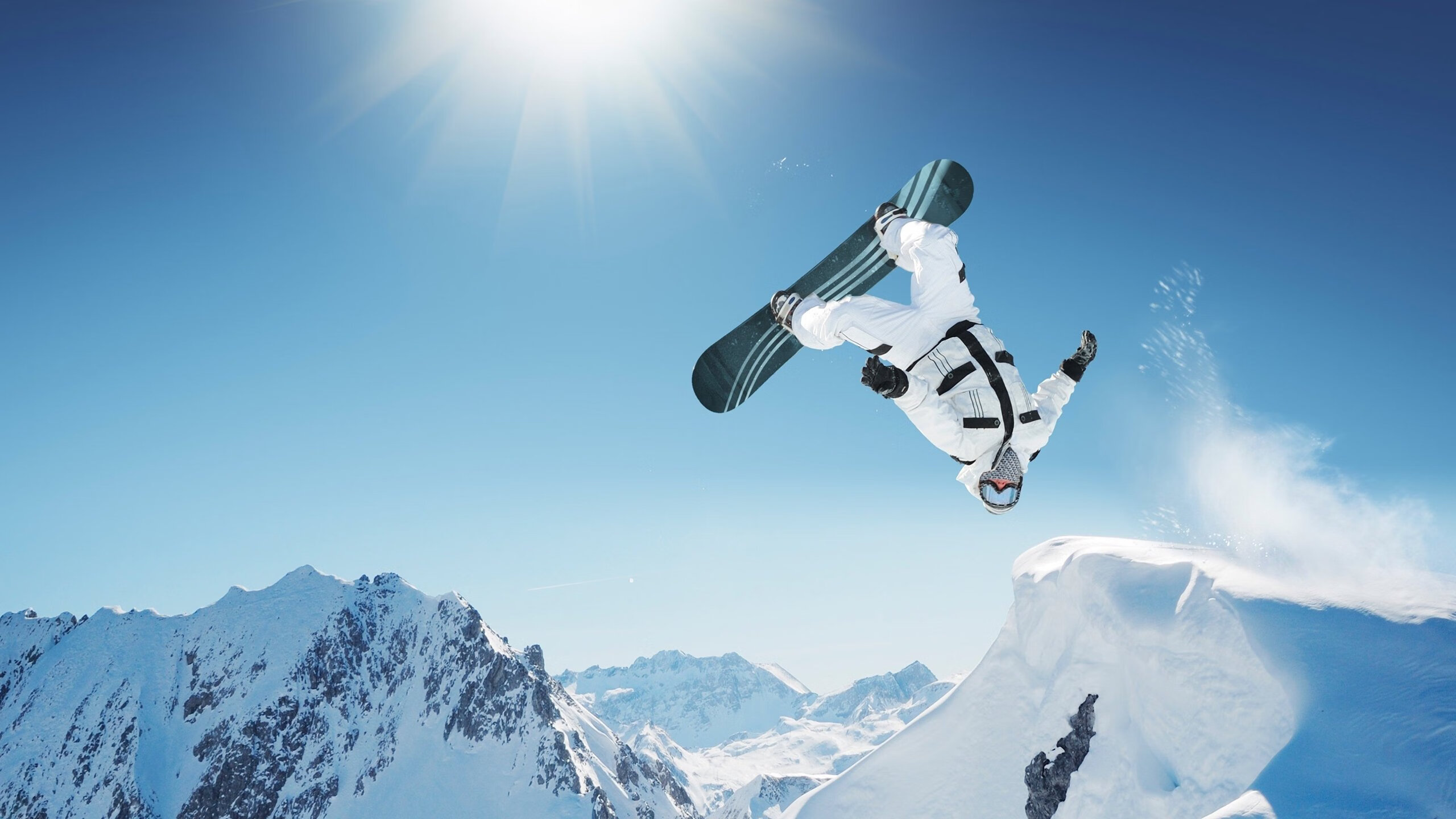 乐鱼体育登陆-爵士逆转击败骑士，米切尔狂砍一字马状投中绝杀，爵士米切尔为什么缺阵