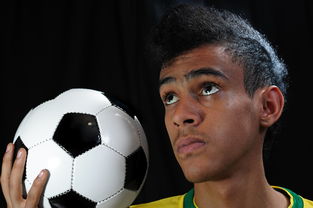 leyu app-国家队加强控球能力训练提升中场调度效率，提高控球能力的十大措施